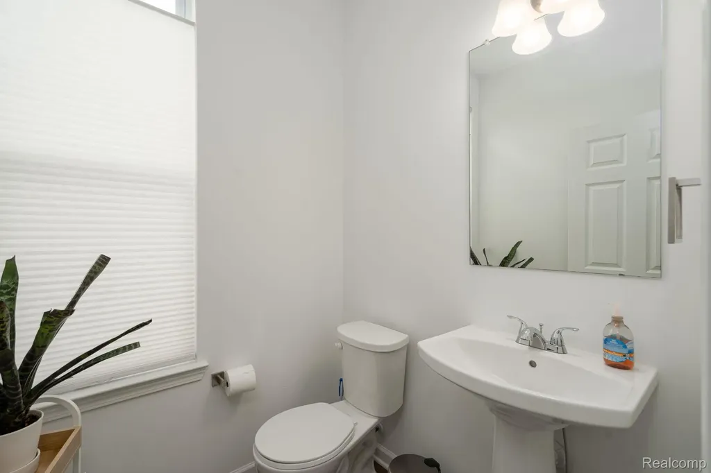 48904 Carnegie Way Macomb Township MI 48042