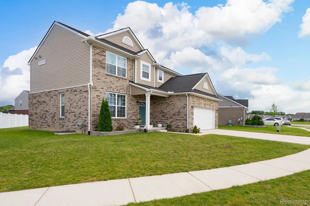 48904 Carnegie Way Macomb Township MI 48042