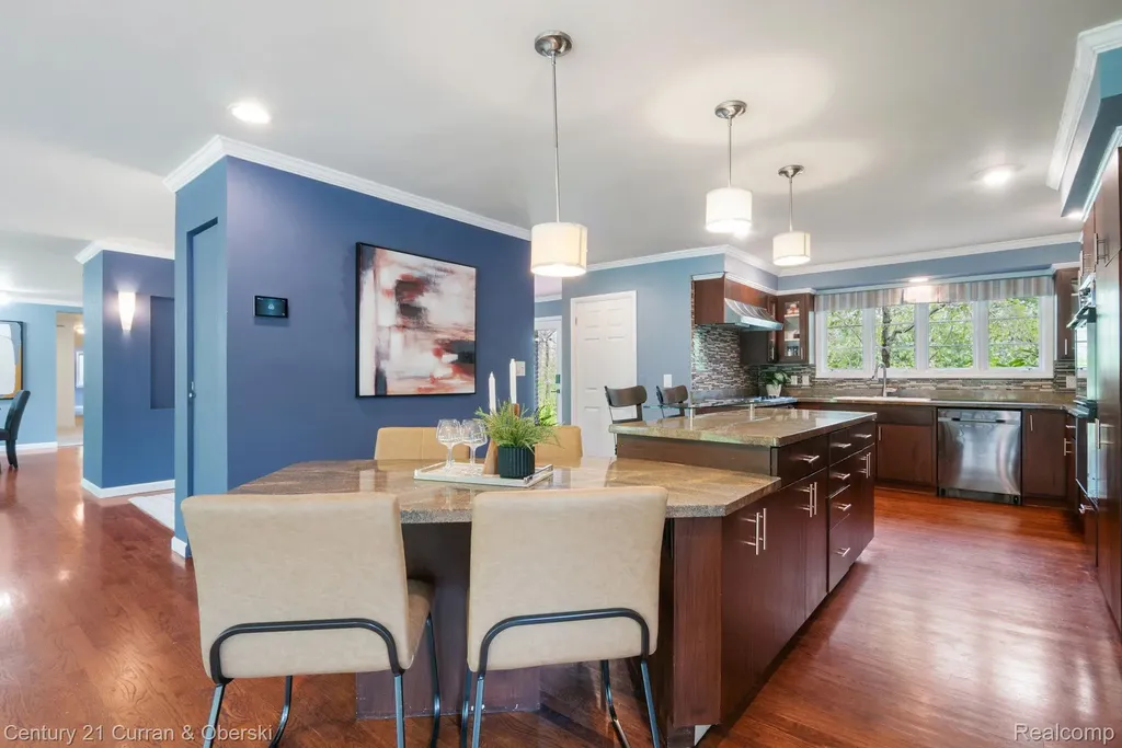 27869 Old Colony Street Farmington Hills City MI 48334
