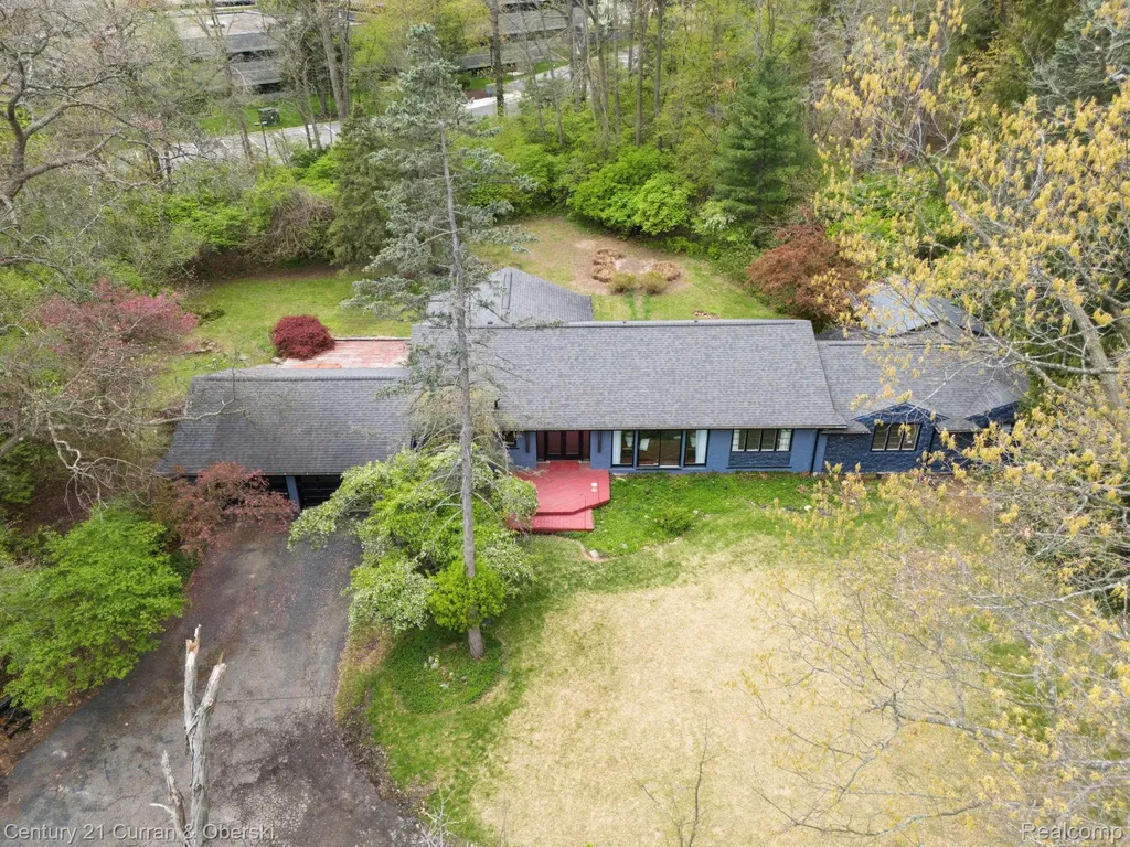 27869 Old Colony Street Farmington Hills City MI 48334