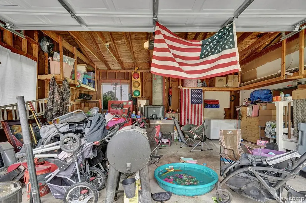 5607 Genesee Avenue Otter Lake Village MI 48464