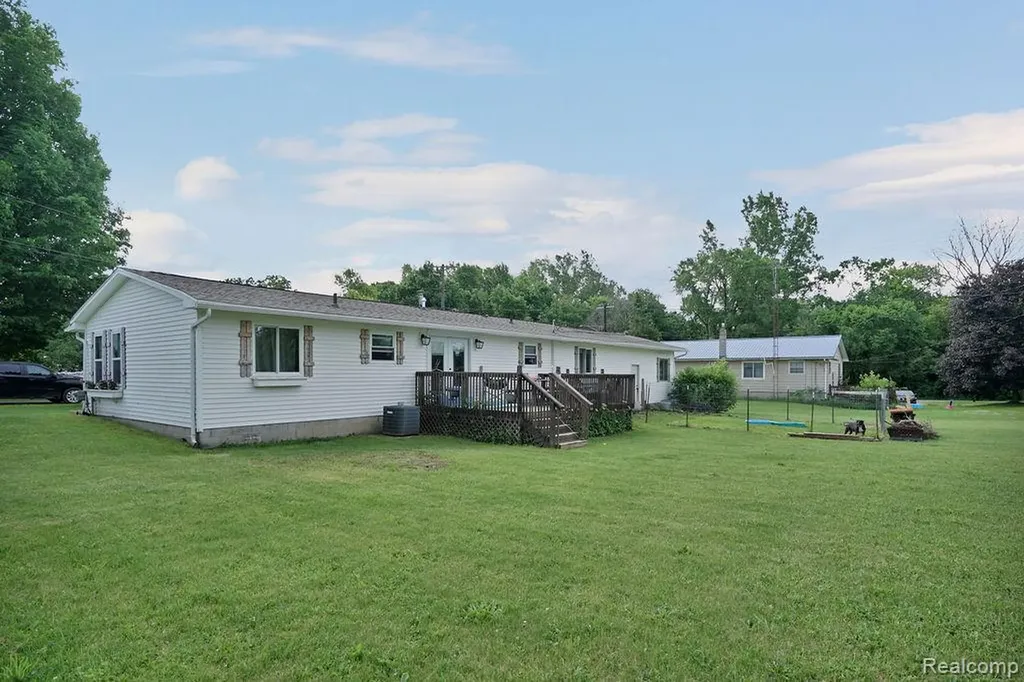 5607 Genesee Avenue Otter Lake Village MI 48464