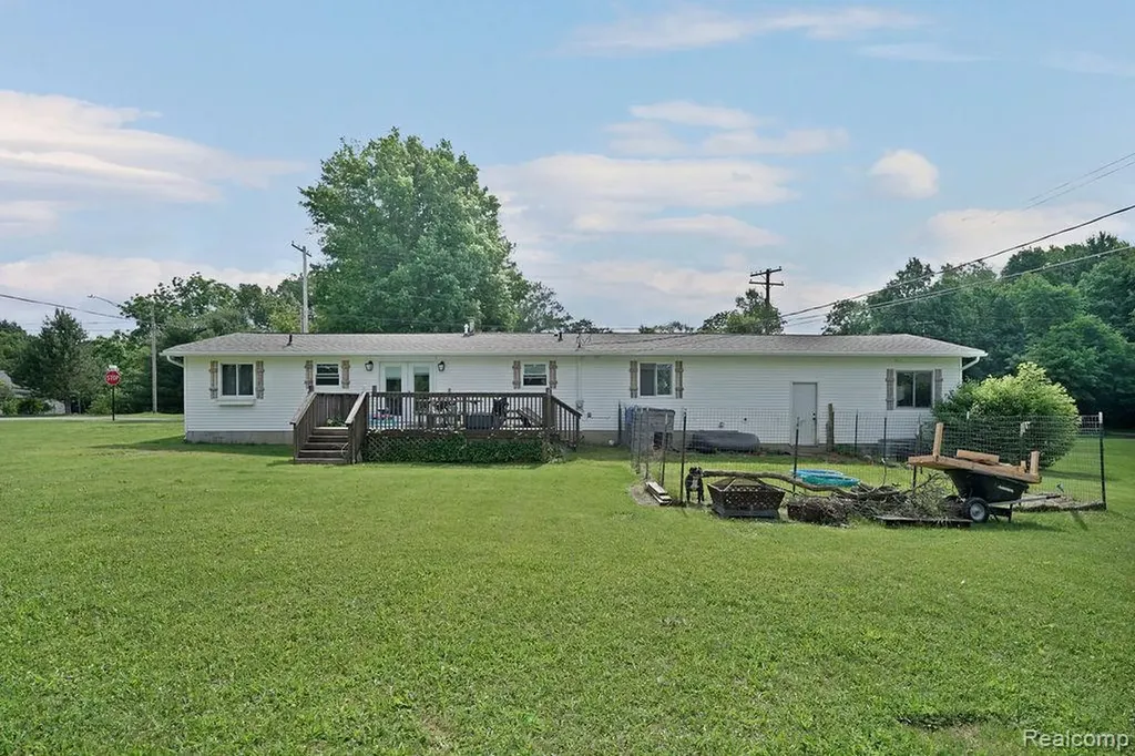 5607 Genesee Avenue Otter Lake Village MI 48464