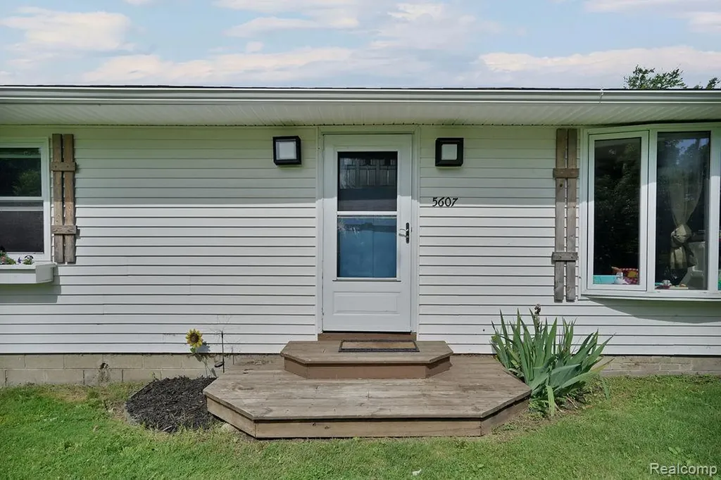 5607 Genesee Avenue Otter Lake Village MI 48464