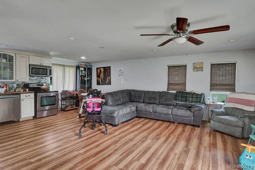 5607 Genesee Avenue Otter Lake Village MI 48464