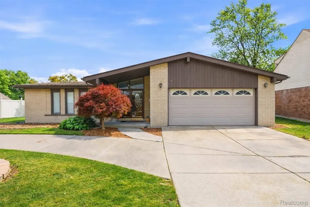 14137 Cranbrook Street Riverview City MI 48193