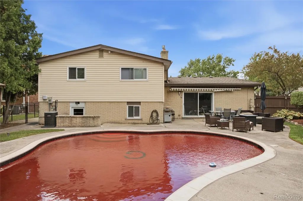 14137 Cranbrook Street Riverview City MI 48193
