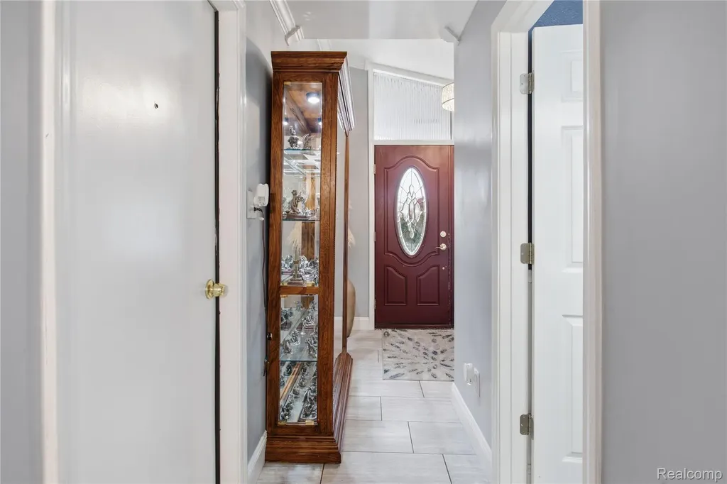 14137 Cranbrook Street Riverview City MI 48193