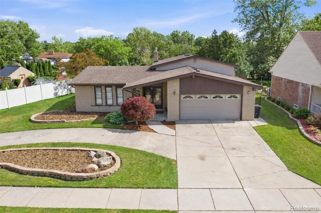 14137 Cranbrook Street Riverview City MI 48193