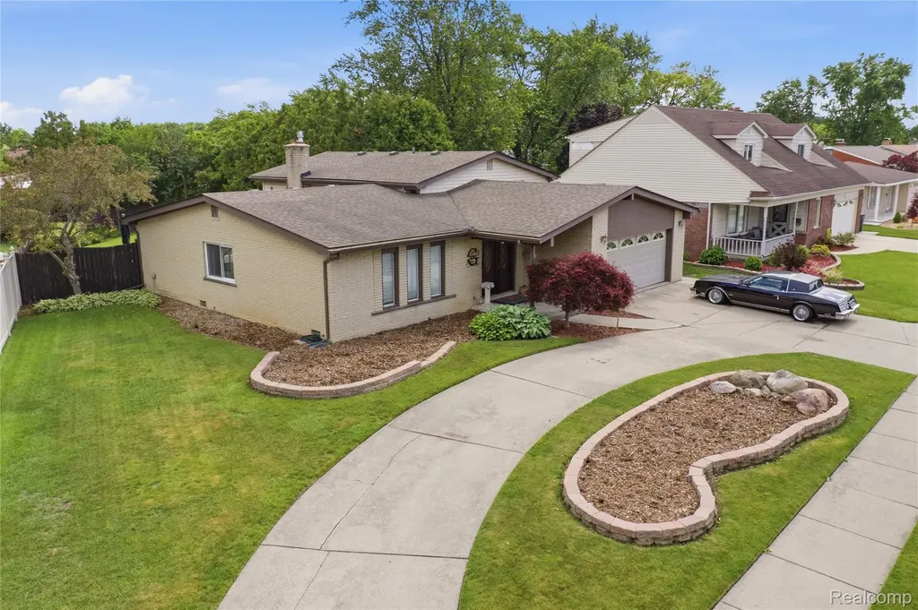 14137 Cranbrook Street Riverview City MI 48193