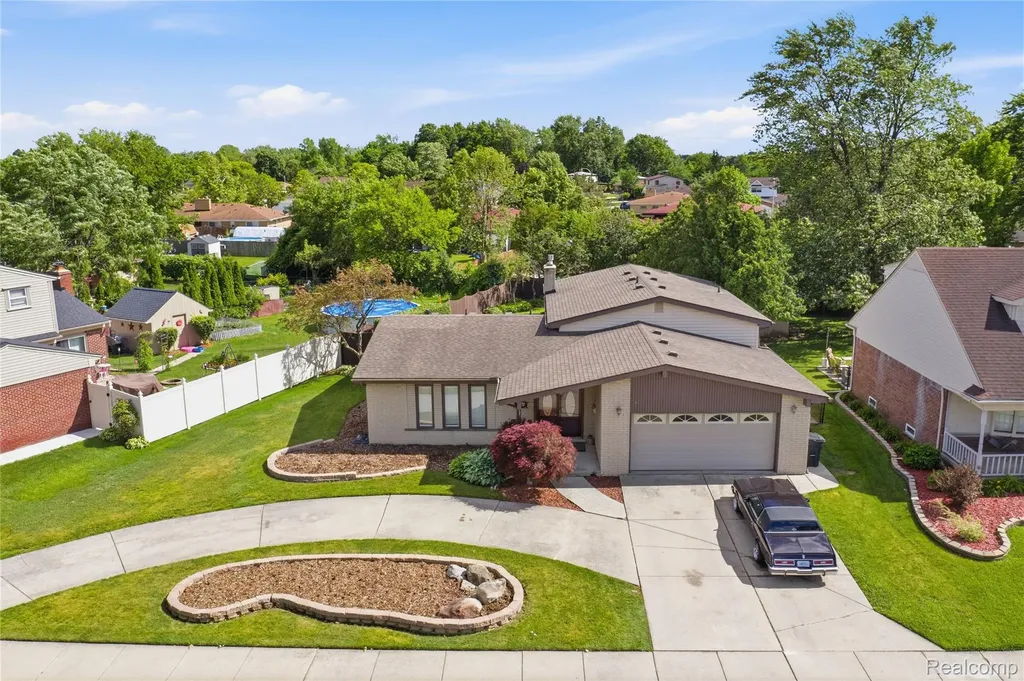 14137 Cranbrook Street Riverview City MI 48193