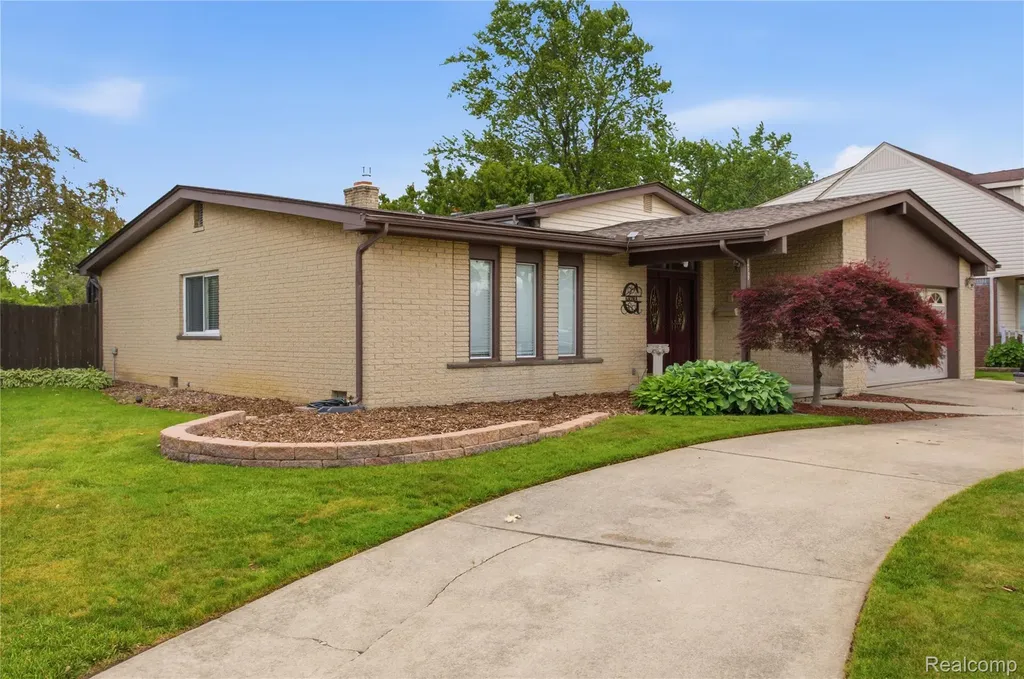 14137 Cranbrook Street Riverview City MI 48193