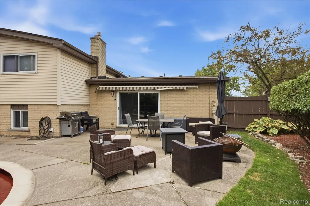 14137 Cranbrook Street Riverview City MI 48193