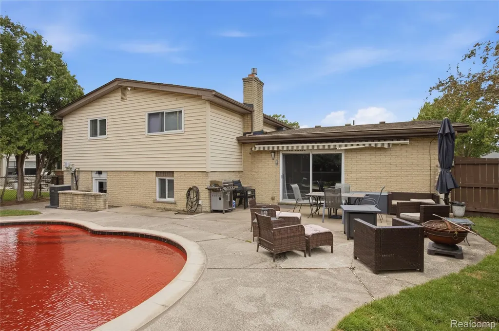 14137 Cranbrook Street Riverview City MI 48193