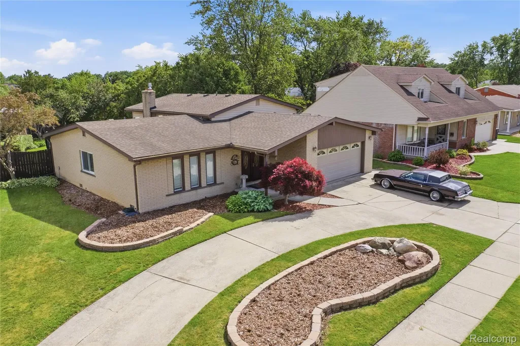 14137 Cranbrook Street Riverview City MI 48193