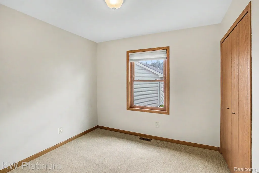 2688 W Genesee Street Lapeer City MI 48446