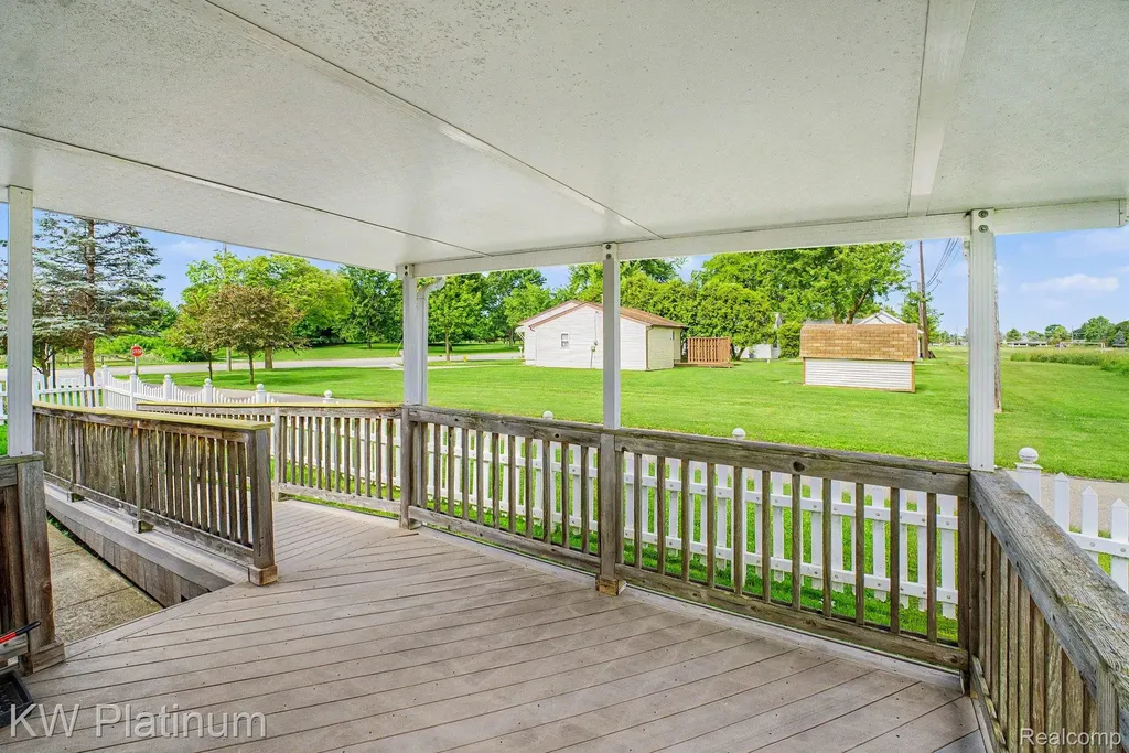 2688 W Genesee Street Lapeer City MI 48446