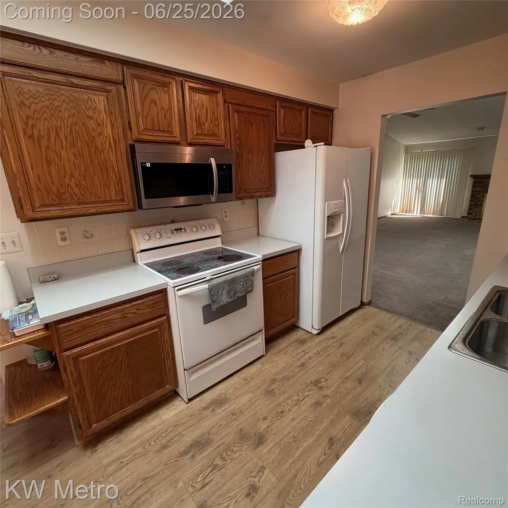 49429 Ferrisburg Court Shelby Charter Township MI 48315