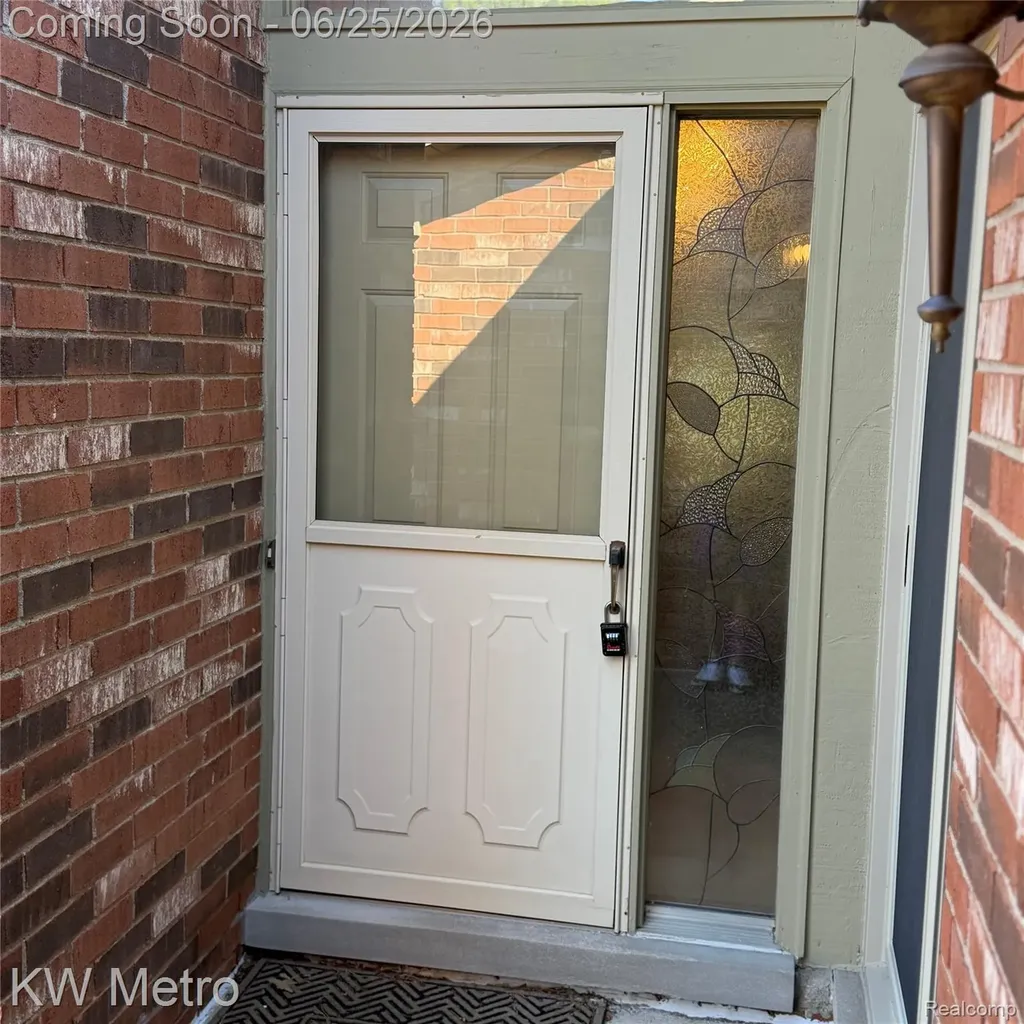 49429 Ferrisburg Court Shelby Charter Township MI 48315