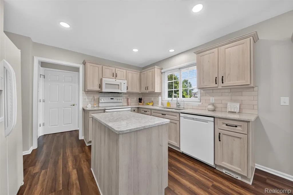 2290 Wooster Street Canton Charter Township MI 48188