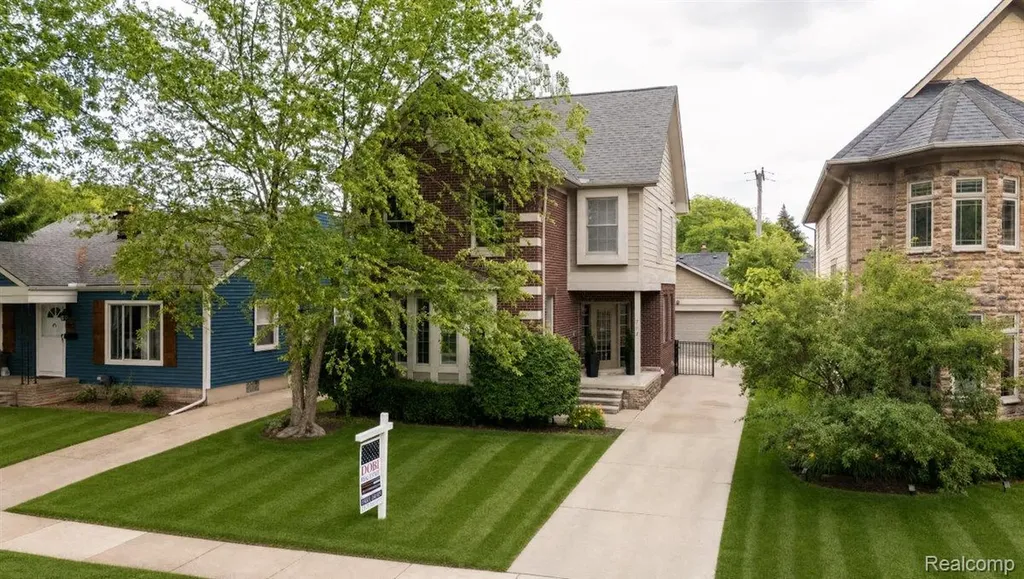 717 S Kenwood Avenue Royal Oak City MI 48067