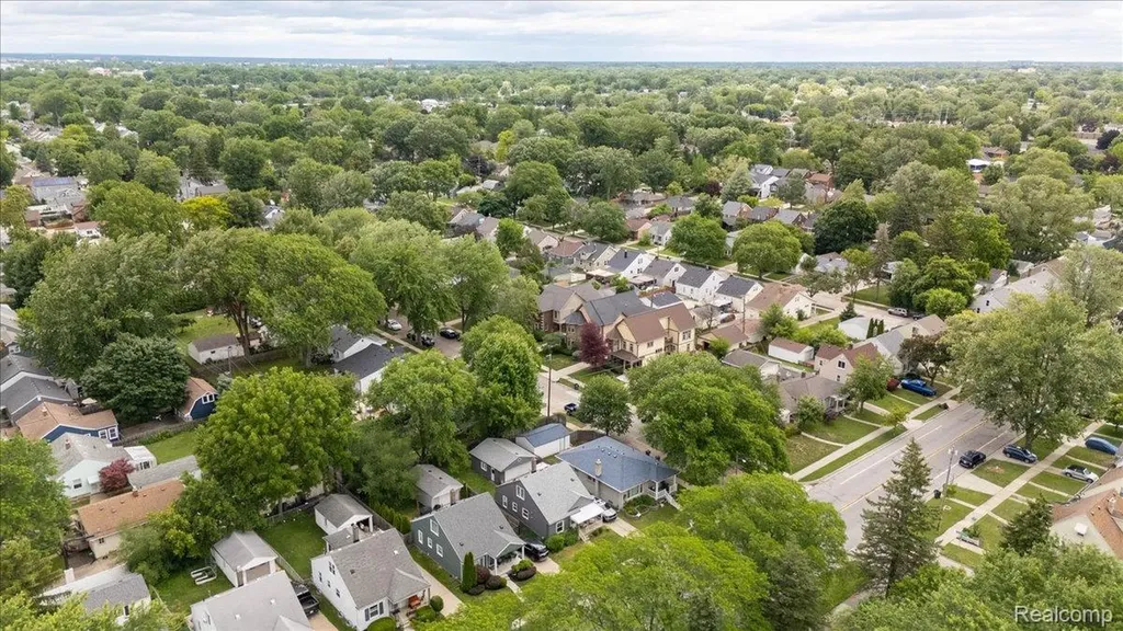717 S Kenwood Avenue Royal Oak City MI 48067
