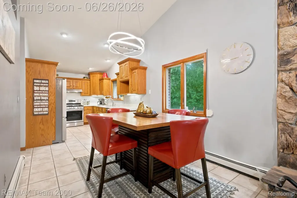 23511 Cliffview Court Farmington Hills City MI 48336