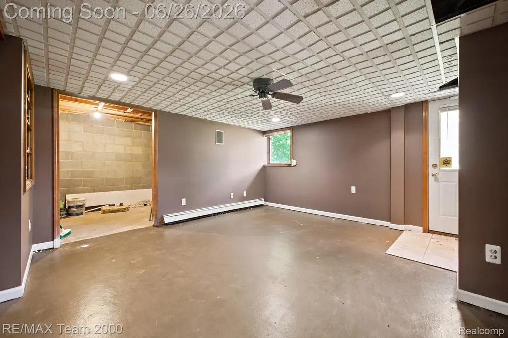 23511 Cliffview Court Farmington Hills City MI 48336