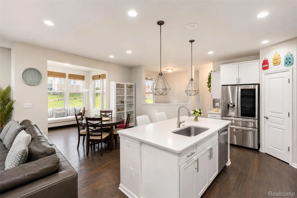 30081 Braeburn Street Lyon Charter Township MI 48165