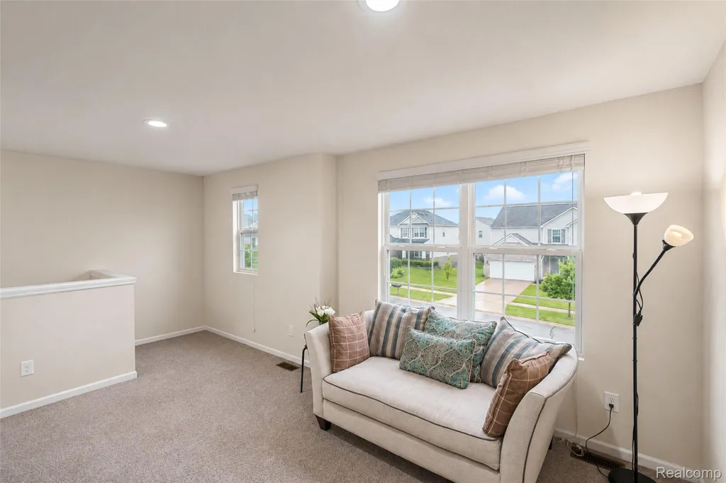 30081 Braeburn Street Lyon Charter Township MI 48165
