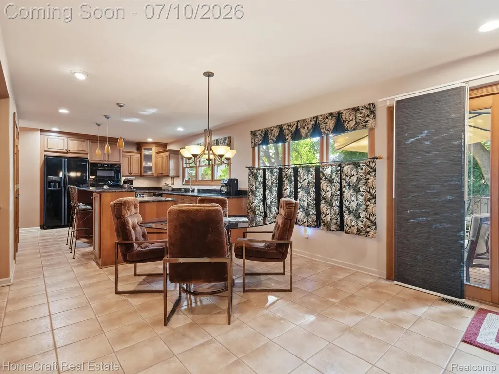 1744 Walnut Ridge Circle Canton Charter Township MI 48187