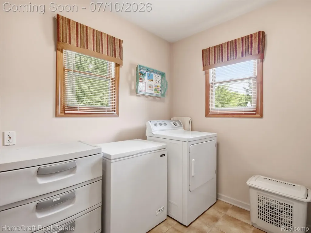 1744 Walnut Ridge Circle Canton Charter Township MI 48187