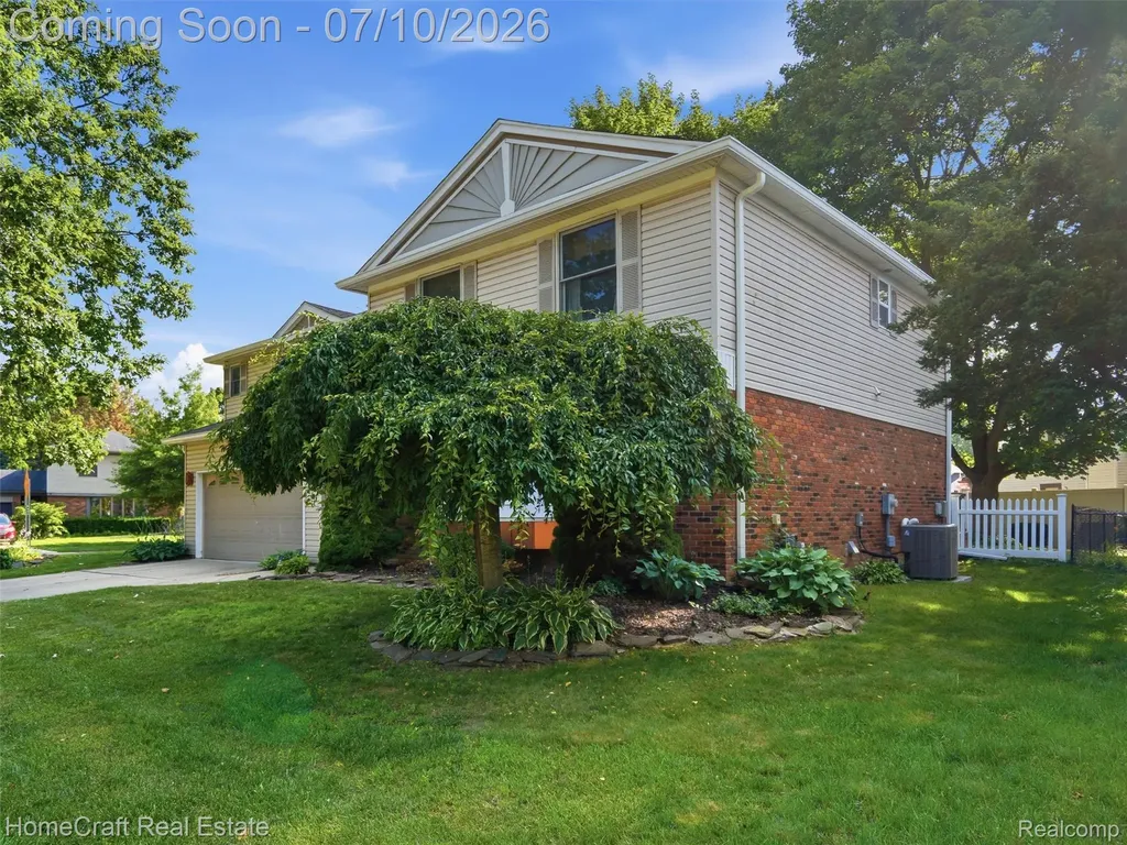 1744 Walnut Ridge Circle Canton Charter Township MI 48187
