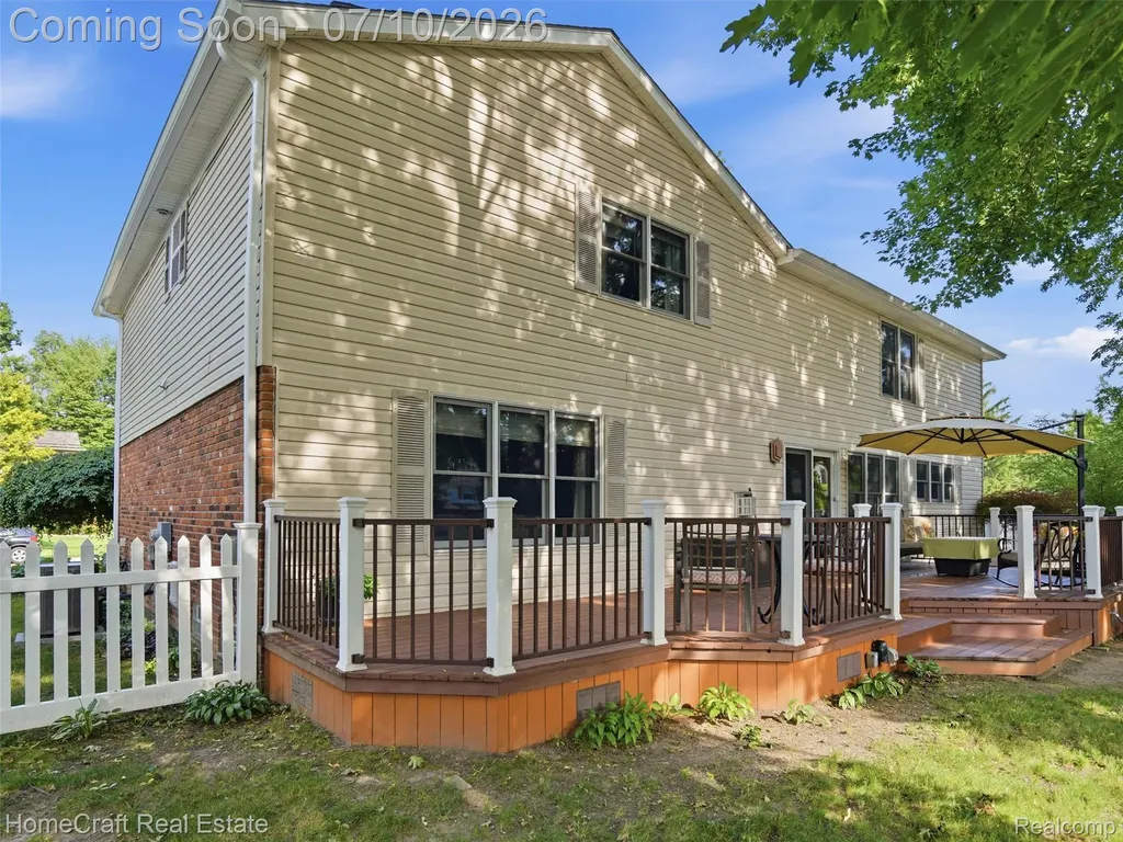1744 Walnut Ridge Circle Canton Charter Township MI 48187