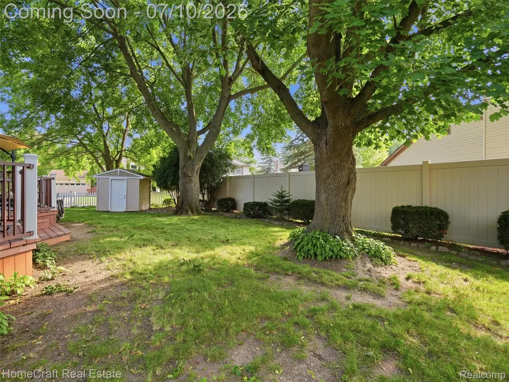 1744 Walnut Ridge Circle Canton Charter Township MI 48187