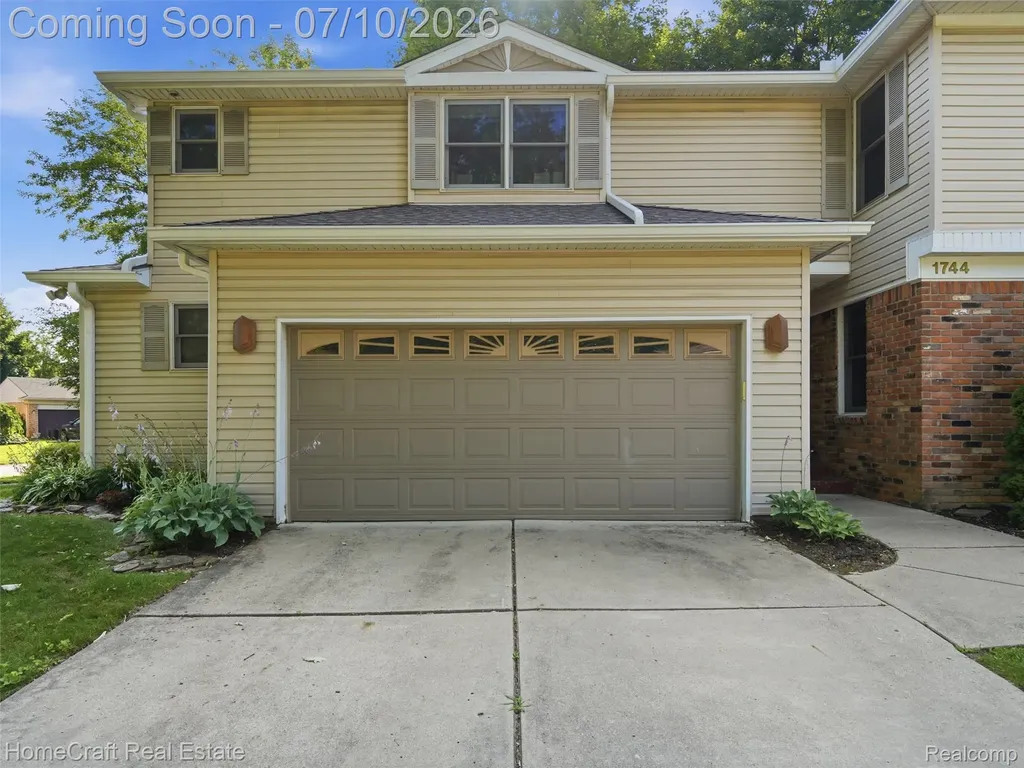 1744 Walnut Ridge Circle Canton Charter Township MI 48187