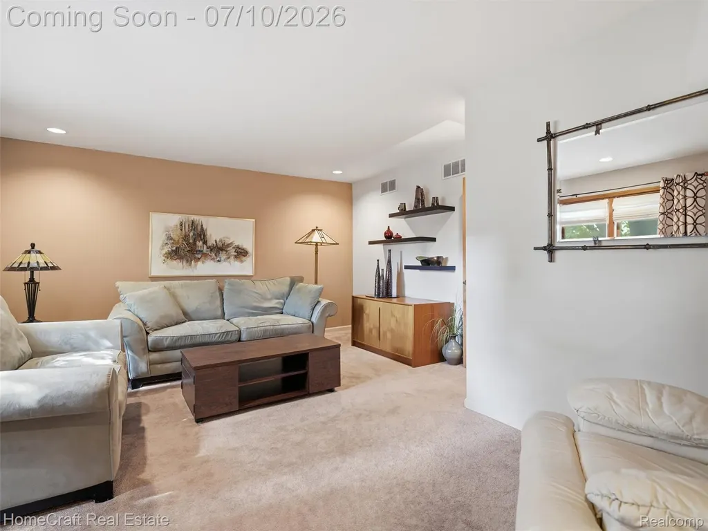 1744 Walnut Ridge Circle Canton Charter Township MI 48187