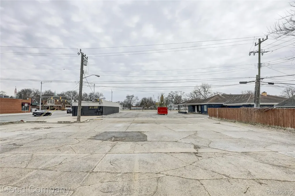 23919 John R Road Hazel Park City MI 48030