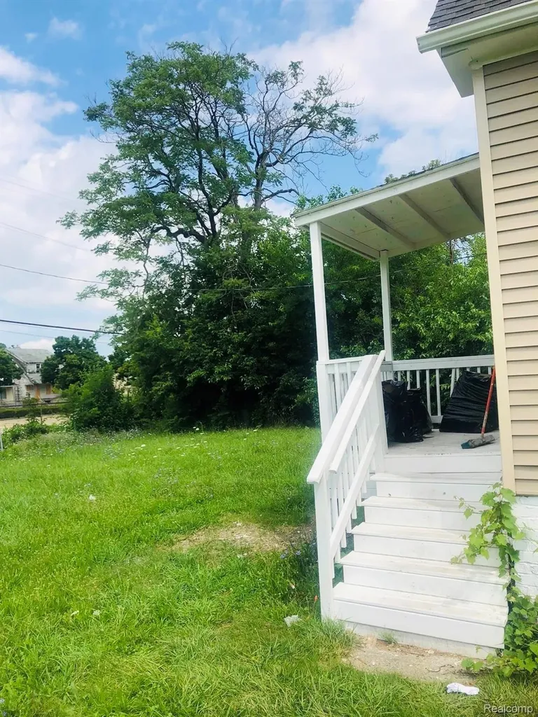 6047 Hartford St (lower Unit) Detroit City MI 48210