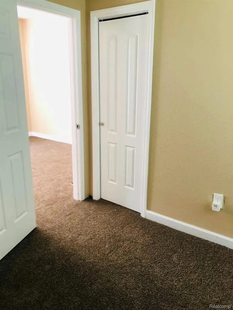 6047 Hartford St (lower Unit) Detroit City MI 48210