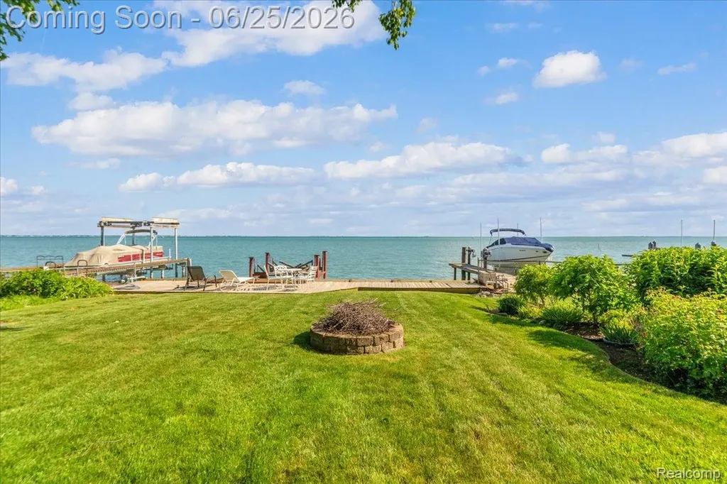 9905 Dixie Highway Ira Township MI 48023