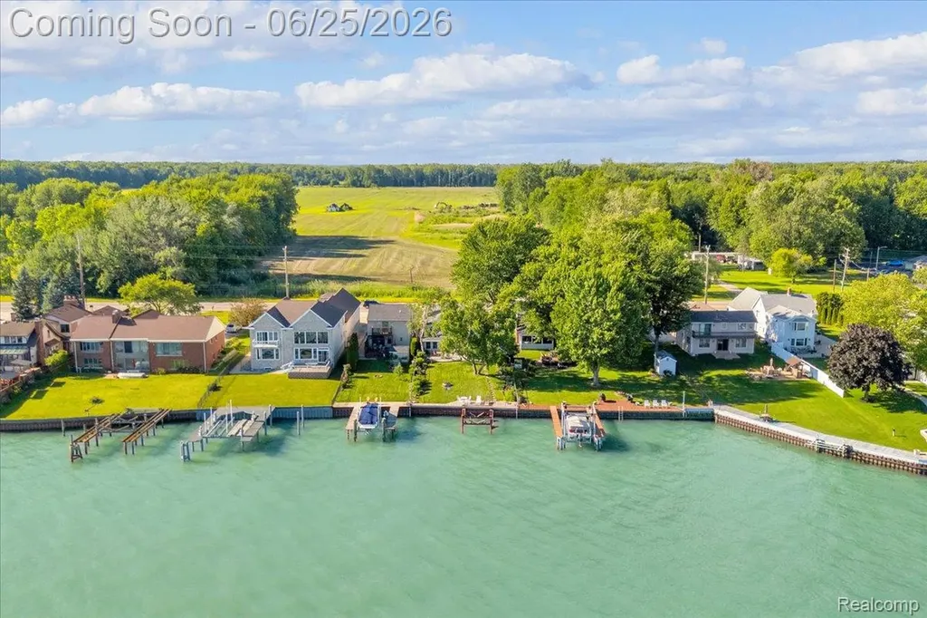 9905 Dixie Highway Ira Township MI 48023