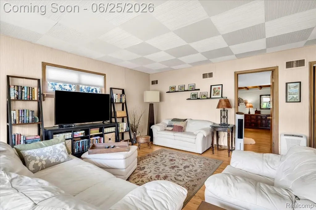 9905 Dixie Highway Ira Township MI 48023