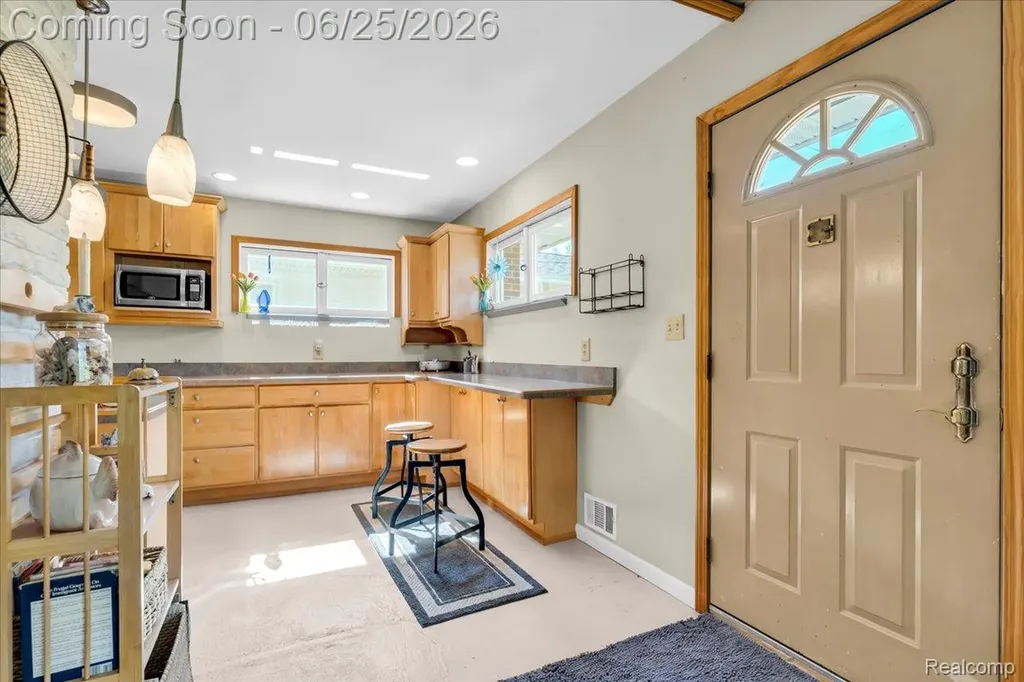 9905 Dixie Highway Ira Township MI 48023