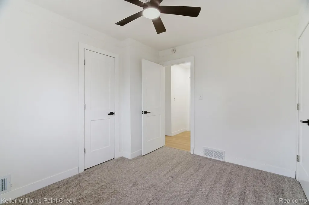 19809 Shady Lane Avenue St. Clair Shores City MI 48080
