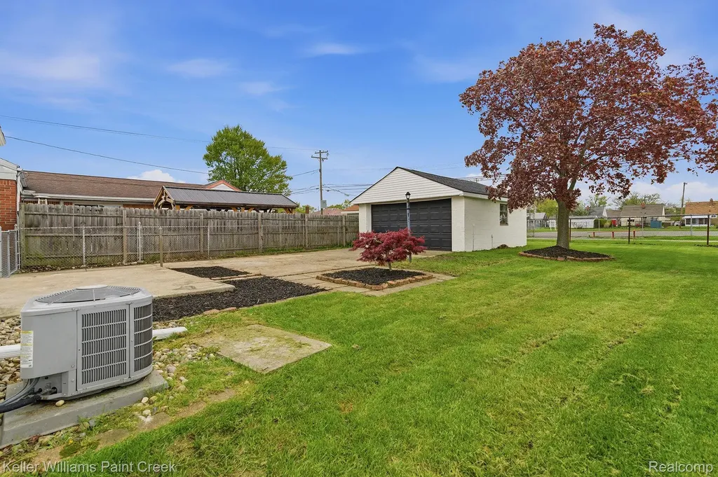 19809 Shady Lane Avenue St. Clair Shores City MI 48080