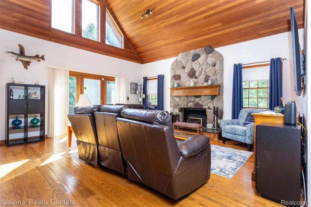 8706 Buckland Drive Northfield Township MI 48178