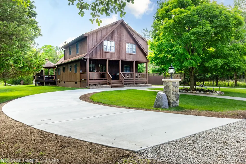 8706 Buckland Drive Northfield Township MI 48178