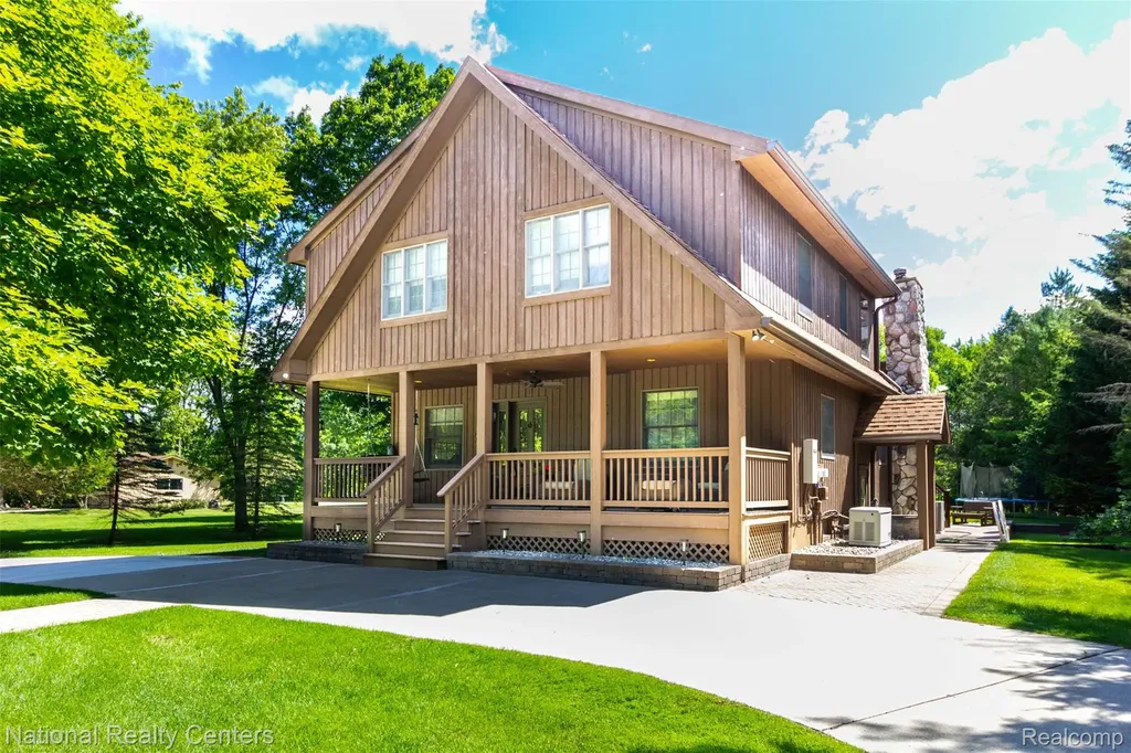 8706 Buckland Drive Northfield Township MI 48178