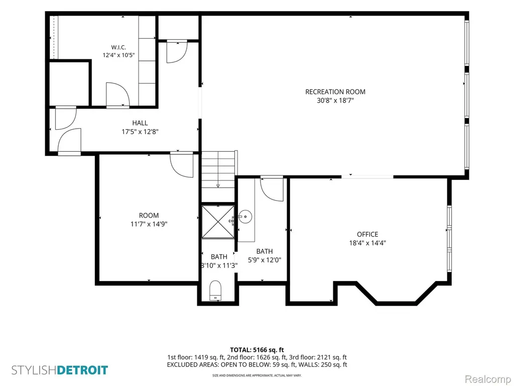 300 Woodland Villa Court Birmingham City MI 48009